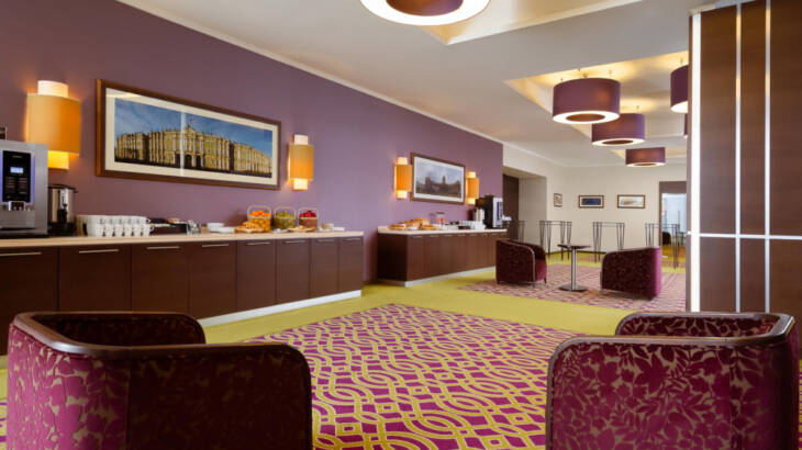 Проживание в отеле 4*